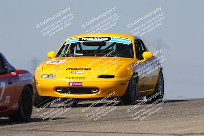media/Oct-26-2025-CalClub SCCA (Sun) [[8ce1e69566]]/Group 5/Grapevine/